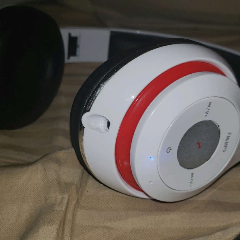 Bluetooth headphone